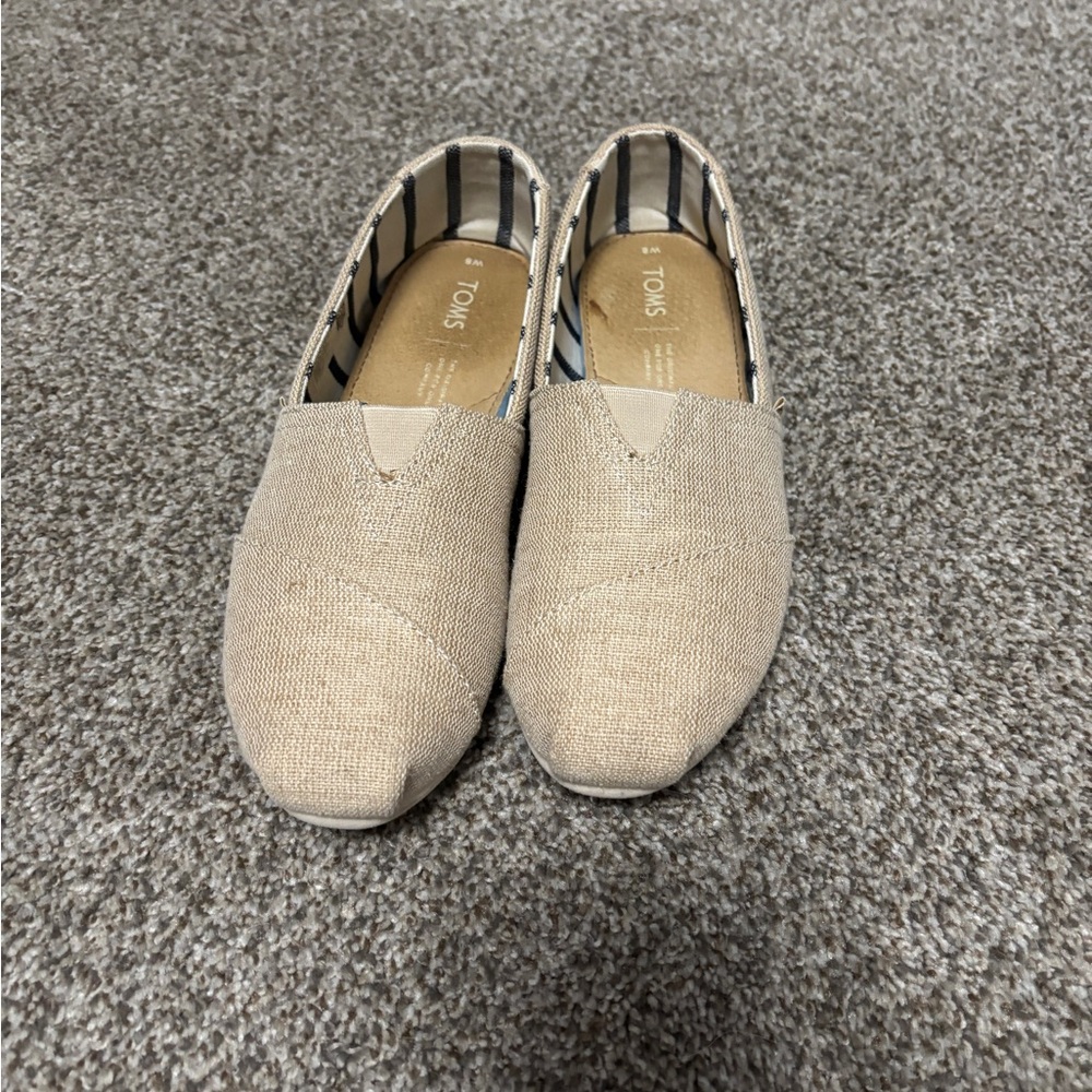 Women’s Toms